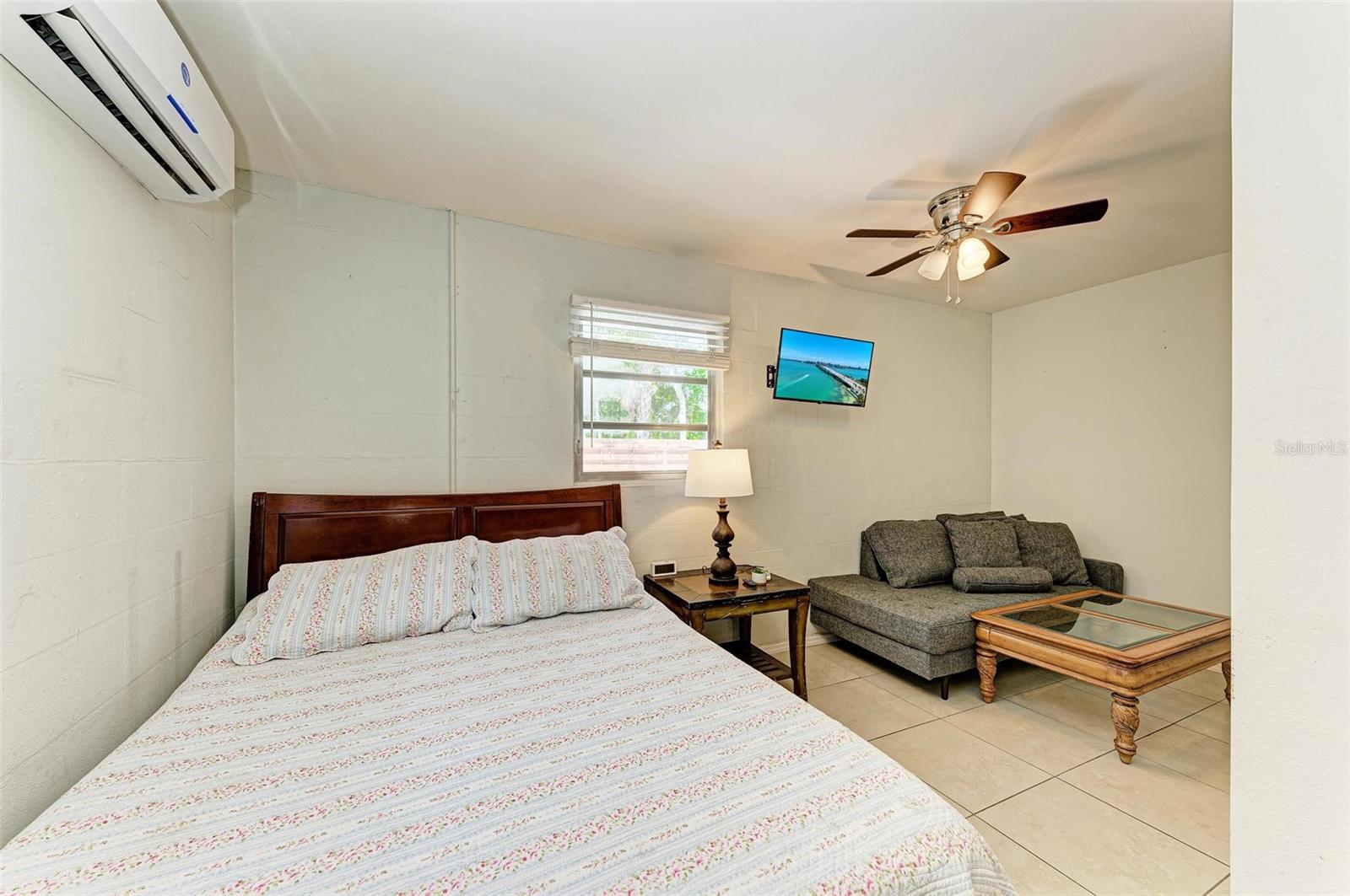 Image 27 of 38 For 2110 Goldenrod Street