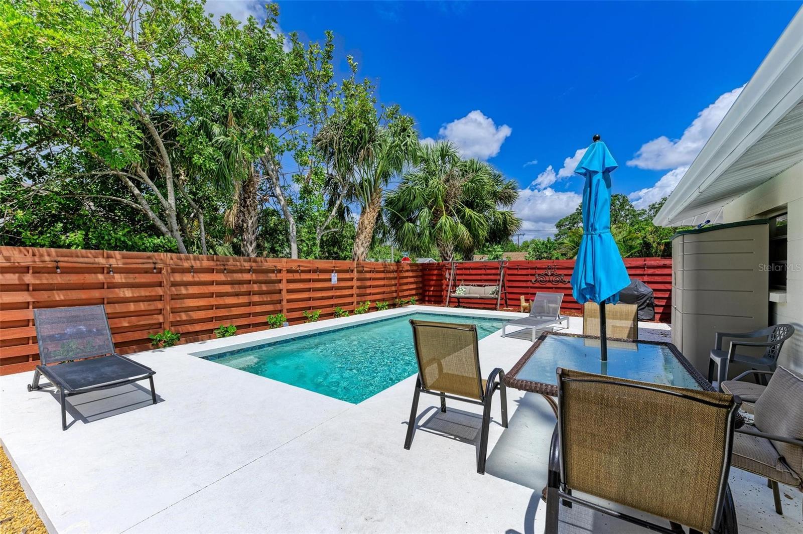 Image 32 of 38 For 2110 Goldenrod Street