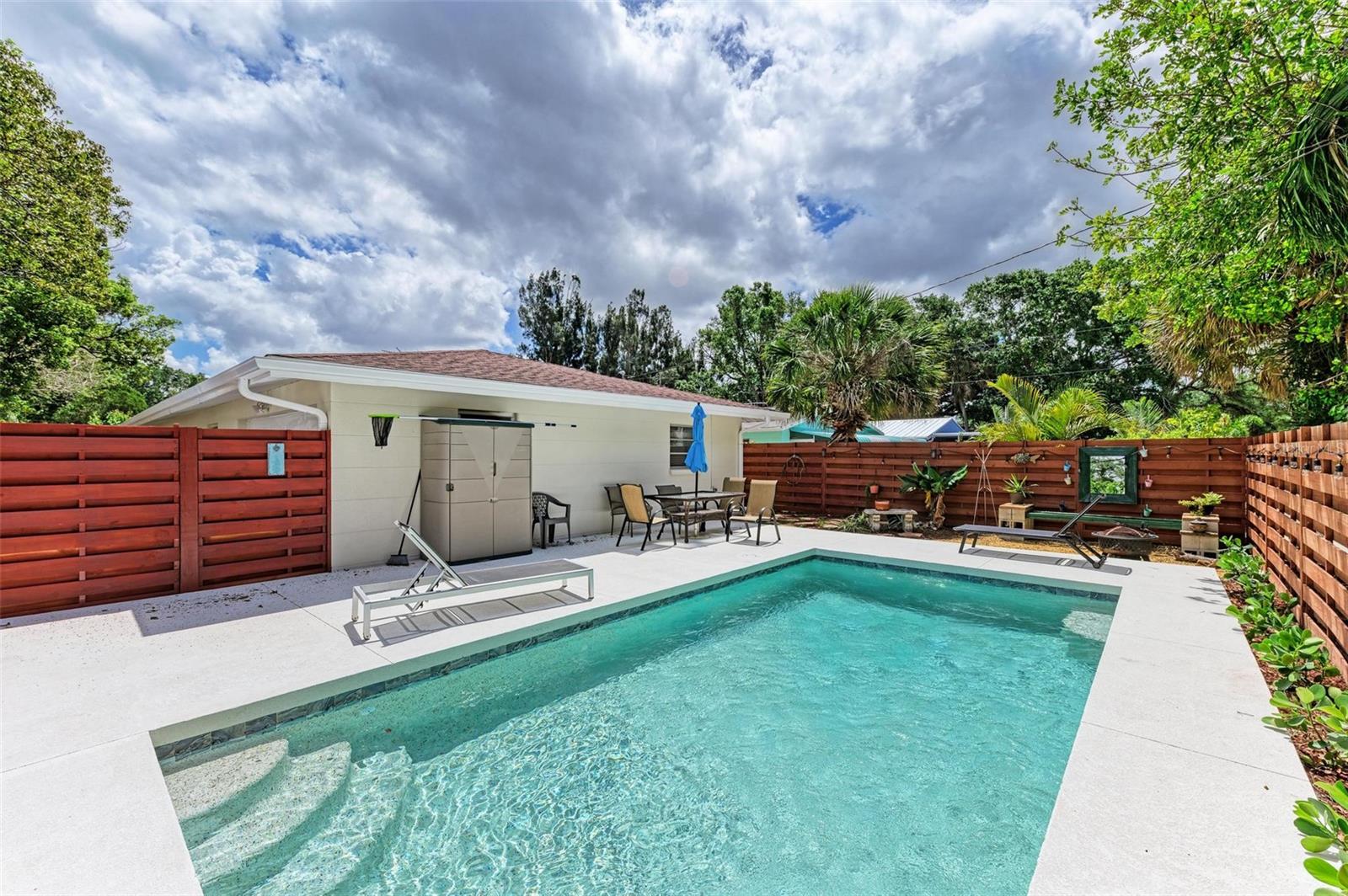 Image 35 of 38 For 2110 Goldenrod Street