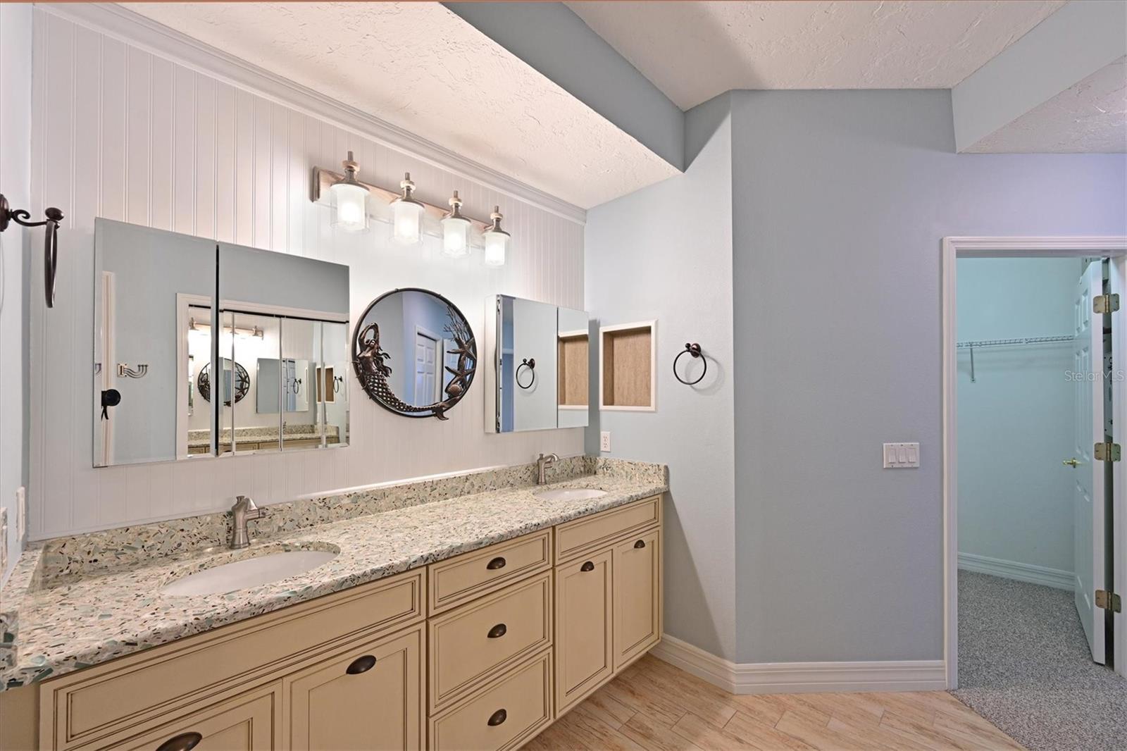 Image 13 of 76 For 9711 Sea Turtle Terrace 102