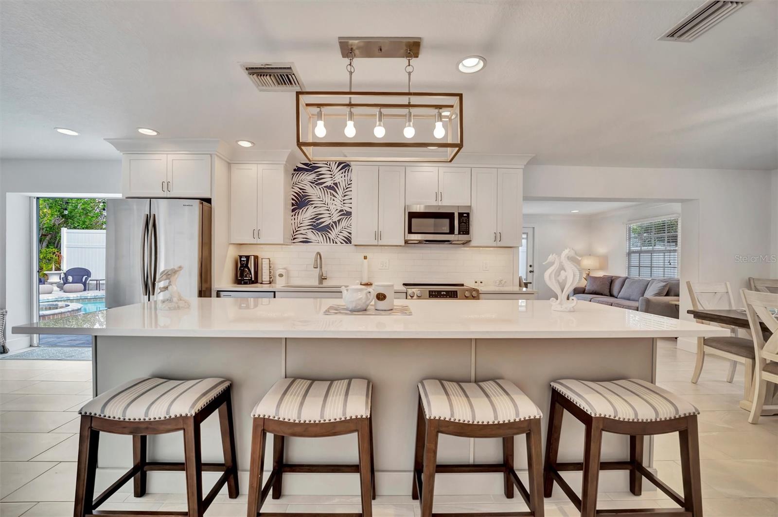 Image 14 of 43 For 567 Venice Lane