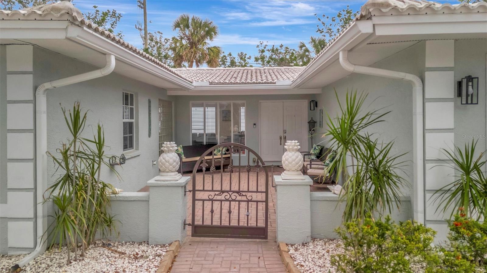 Image 7 of 43 For 567 Venice Lane