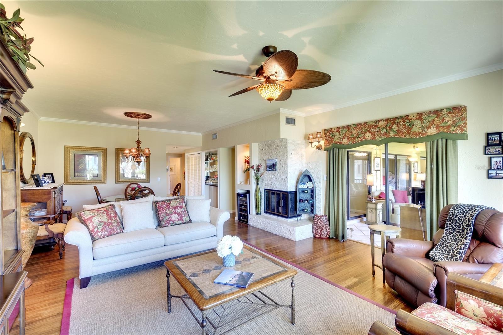 Image 22 of 36 For 3920 Mariners Way 311c