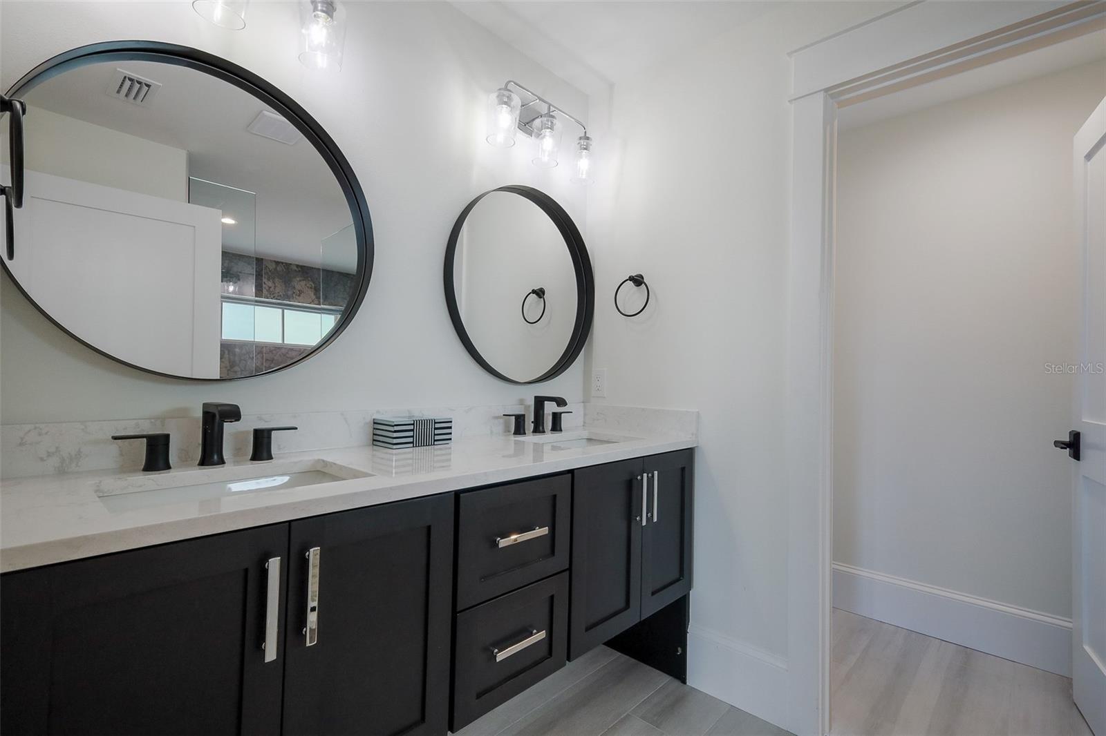 Image 40 of 59 For 2213 Avenue C