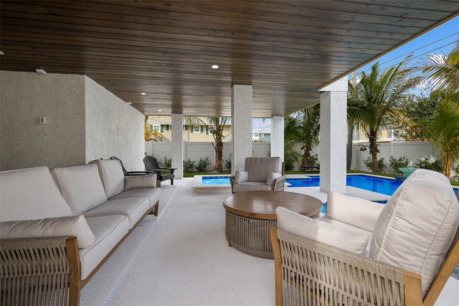 Image 5 of 59 For 2213 Avenue C