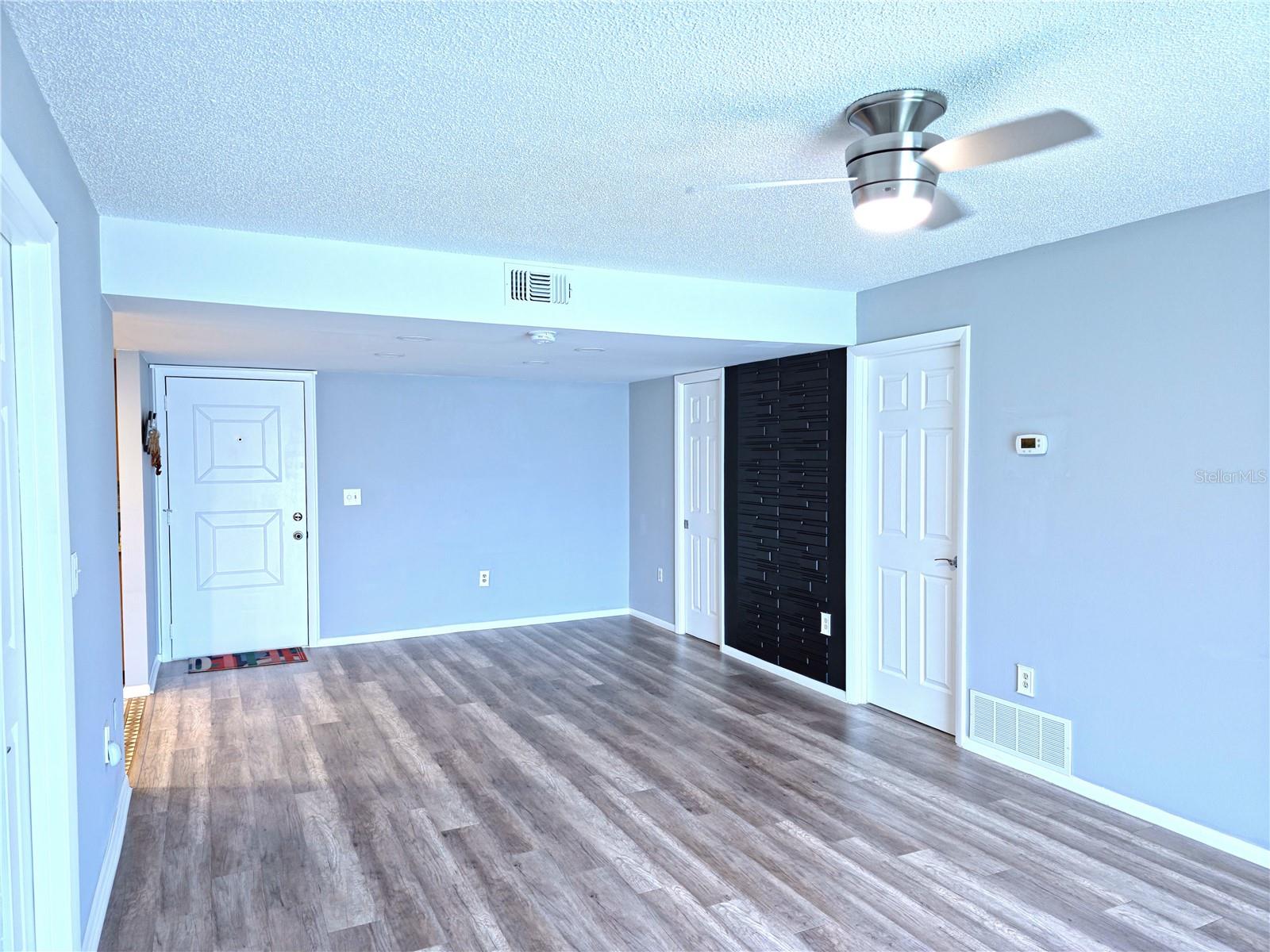 Image 7 of 26 For 503 Albee Farm Road B1