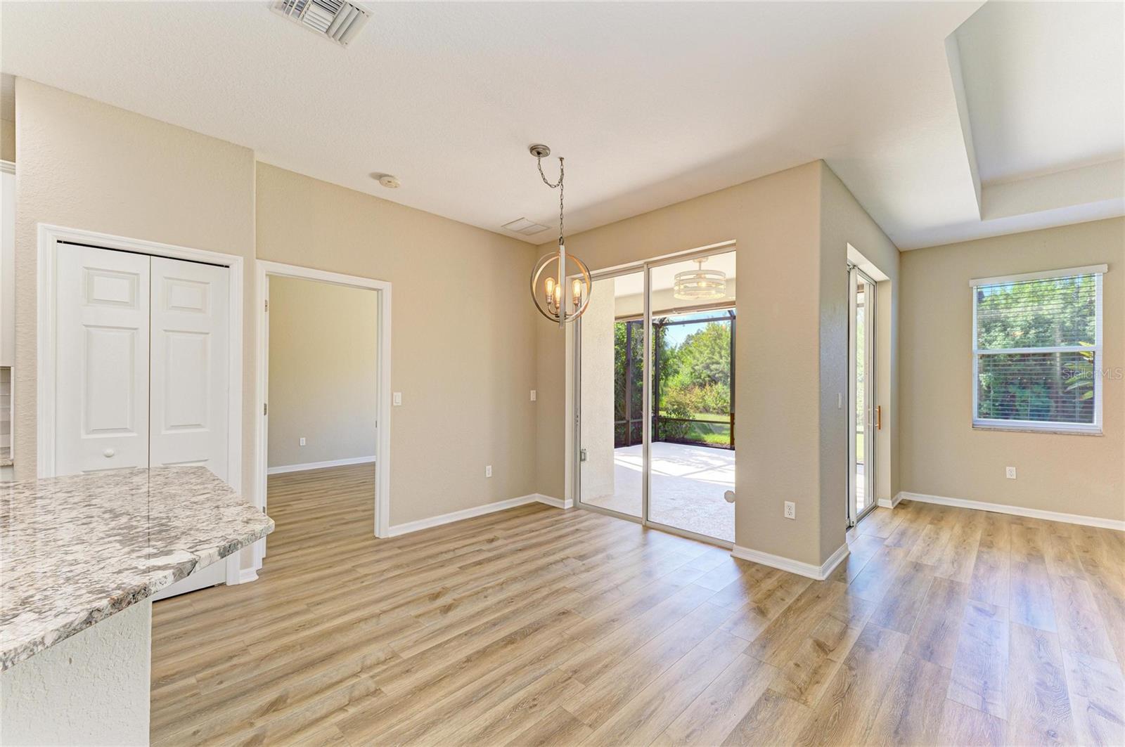 Image 3 of 63 For 350 River Enclave Court