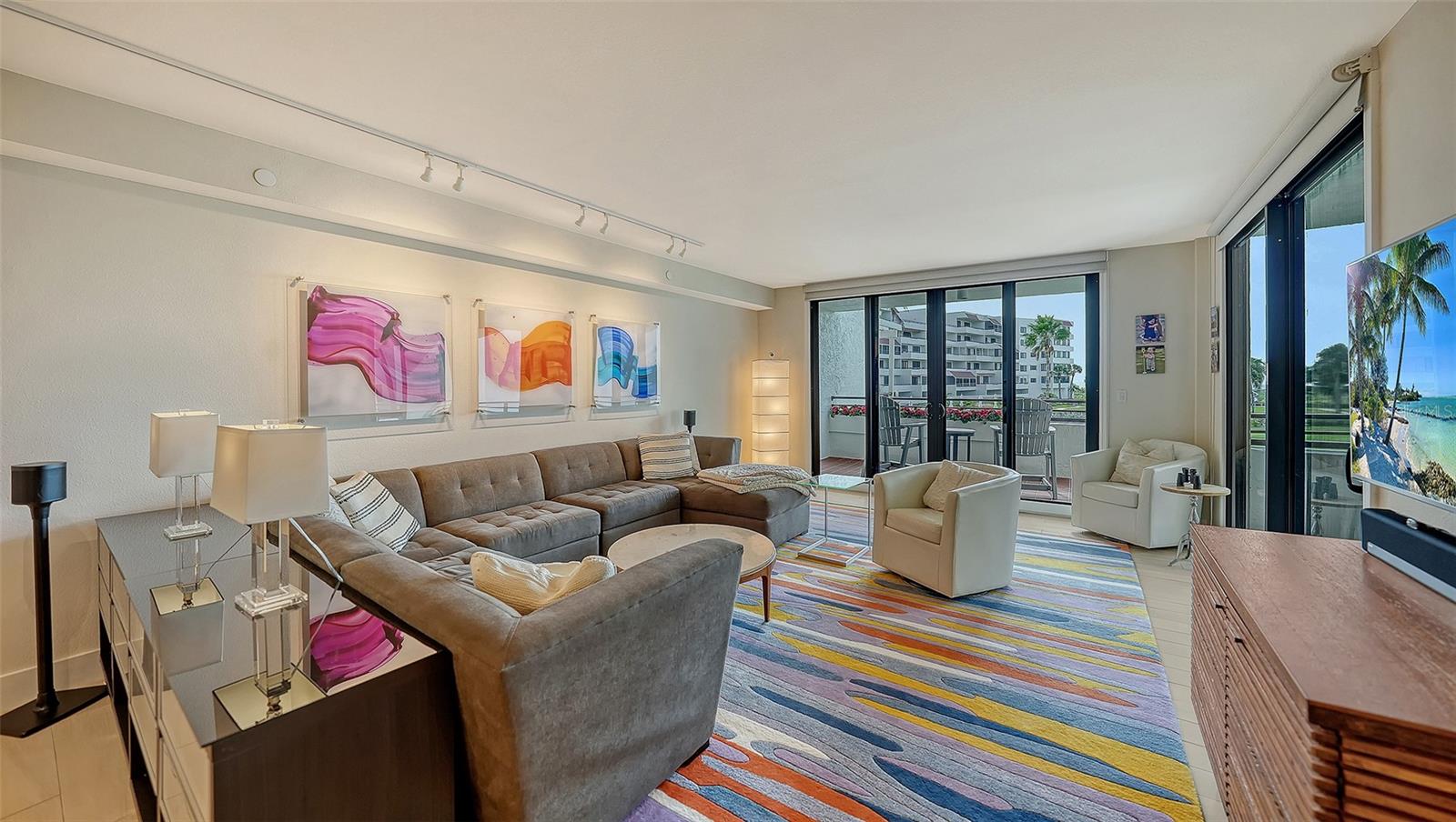 Image 11 of 64 For 1465 Gulf Of Mexico Drive 106