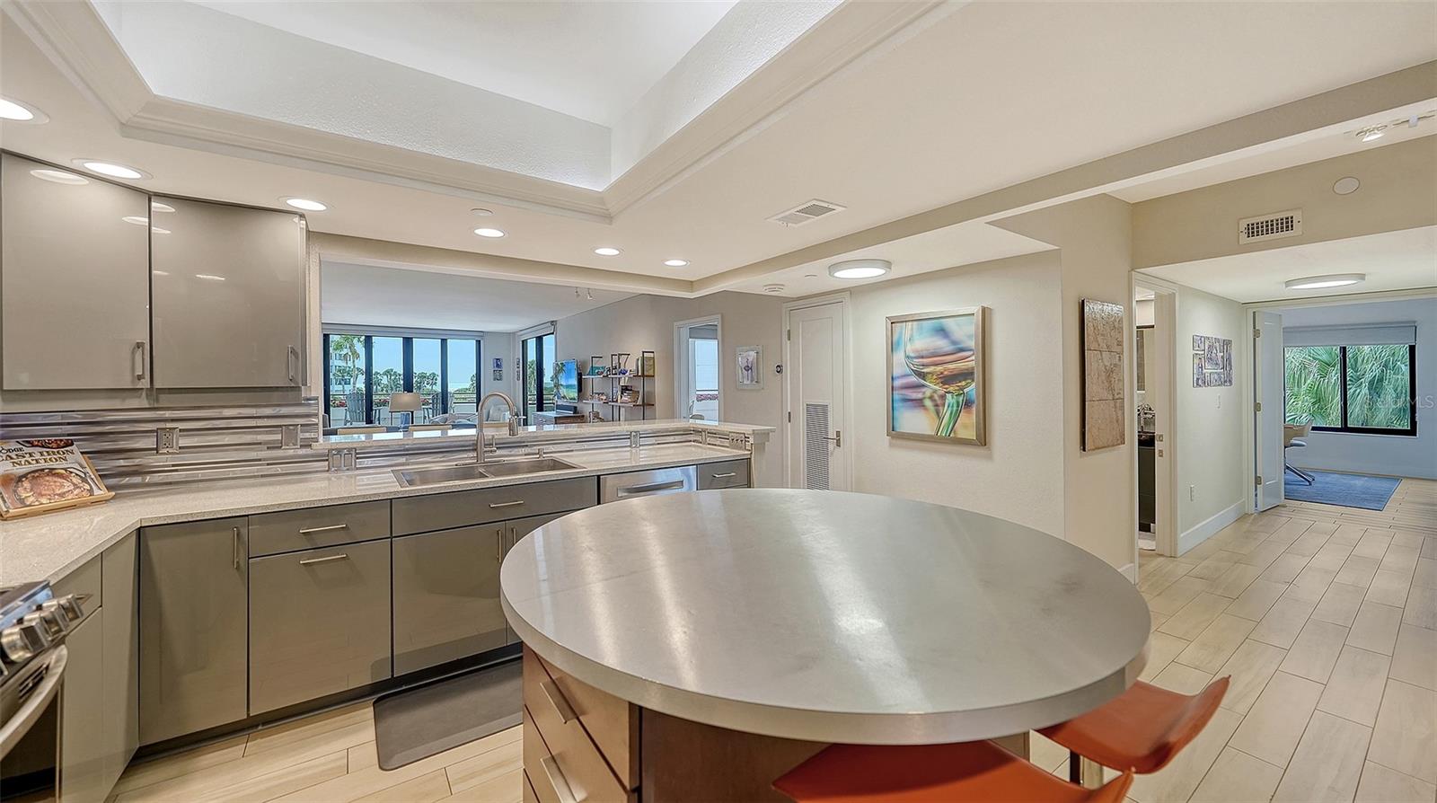 Image 19 of 64 For 1465 Gulf Of Mexico Drive 106