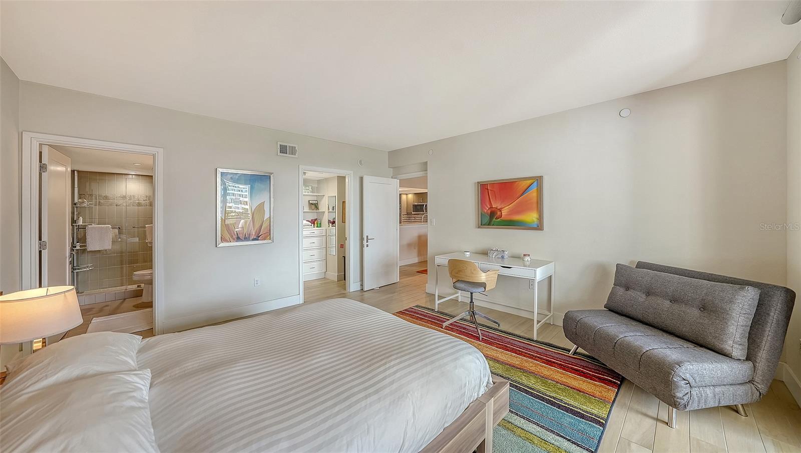 Image 33 of 64 For 1465 Gulf Of Mexico Drive 106