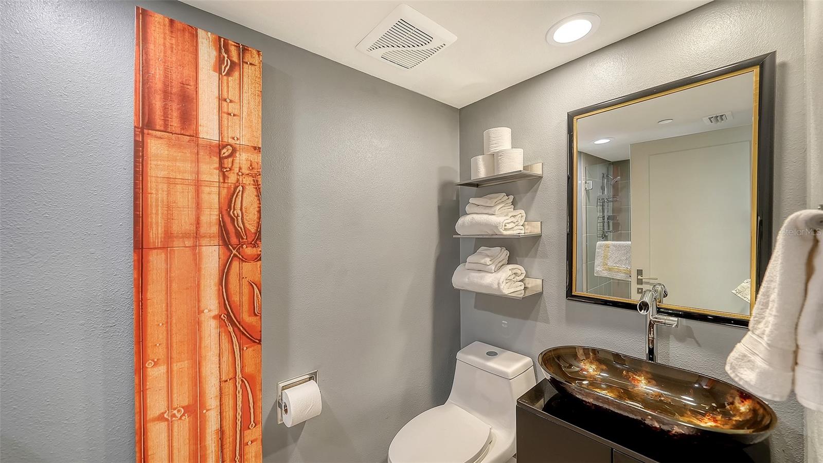 Image 38 of 64 For 1465 Gulf Of Mexico Drive 106