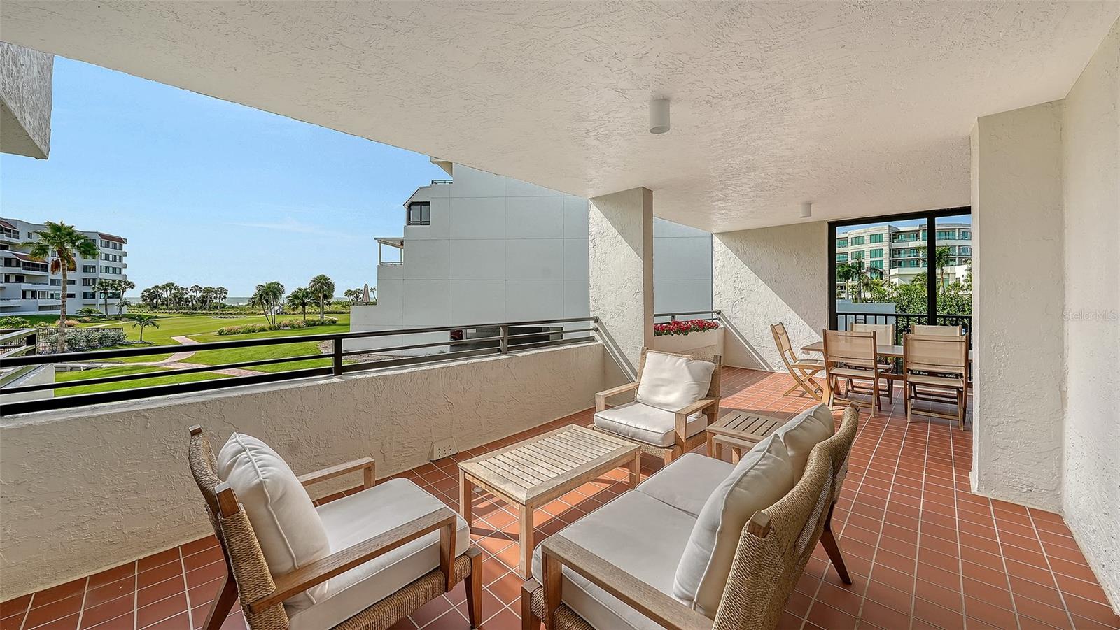 Image 40 of 64 For 1465 Gulf Of Mexico Drive 106