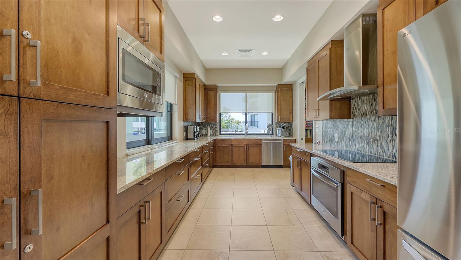 Image 54 of 64 For 1465 Gulf Of Mexico Drive 106