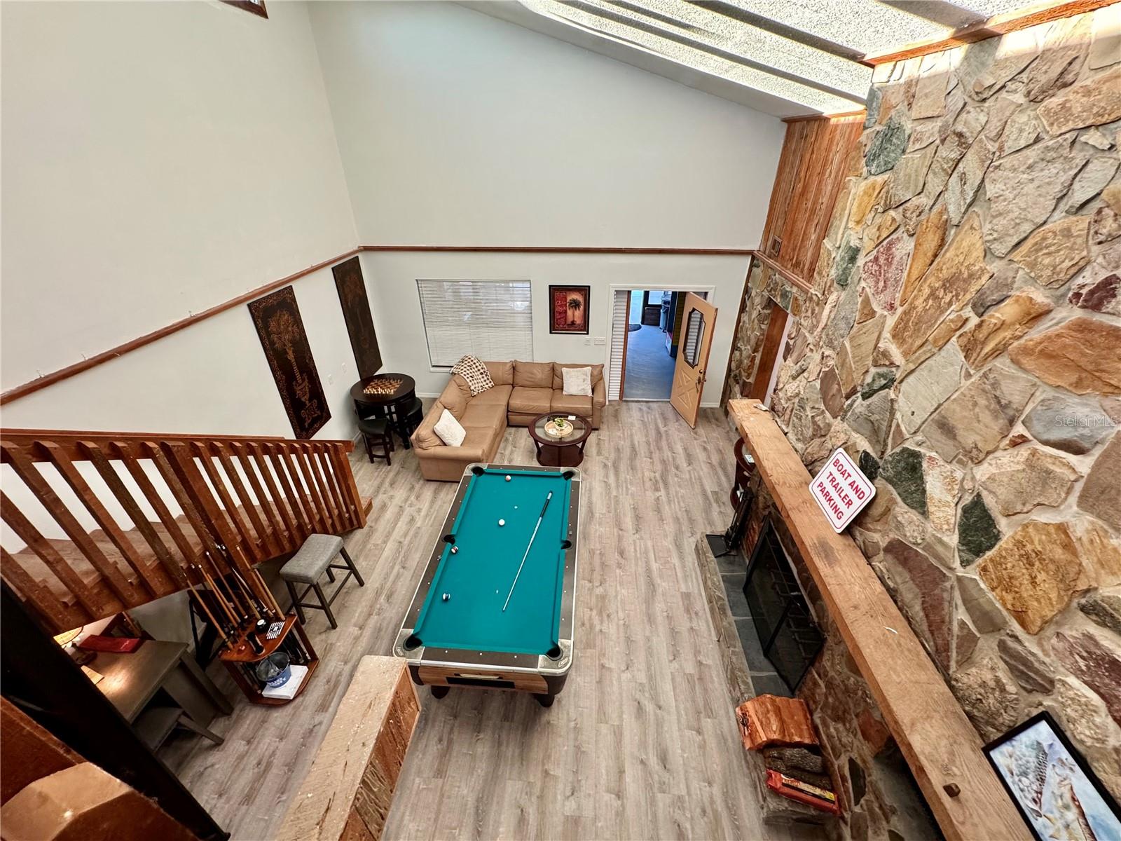 Image 14 of 84 For 3155 Waterside Drive