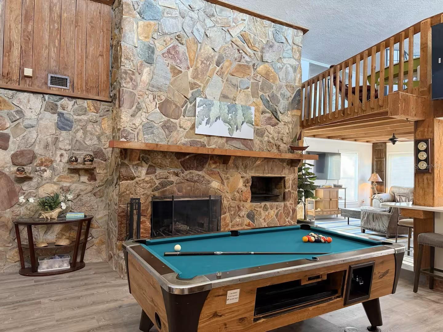 Image 16 of 84 For 3155 Waterside Drive