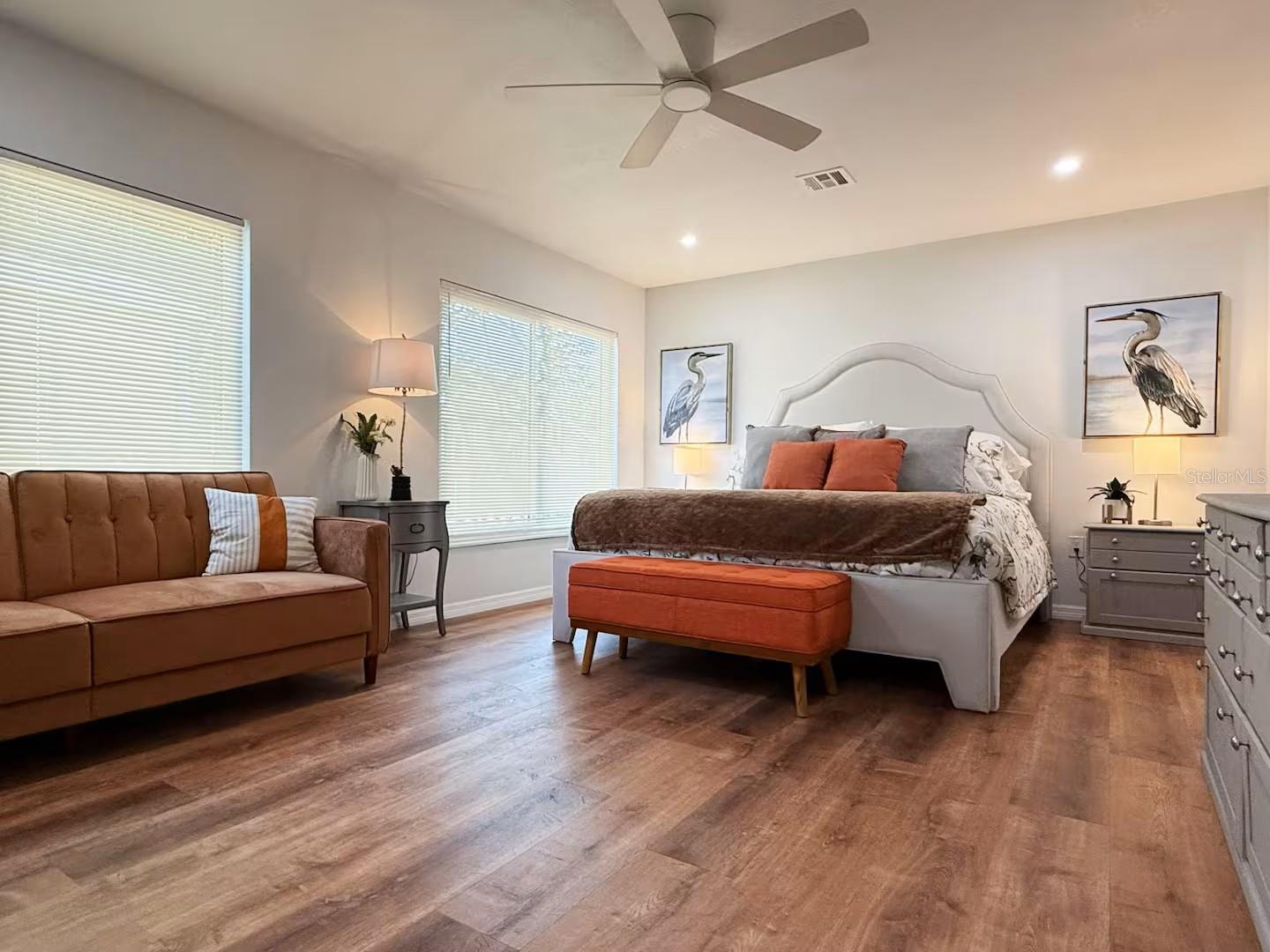 Image 20 of 84 For 3155 Waterside Drive