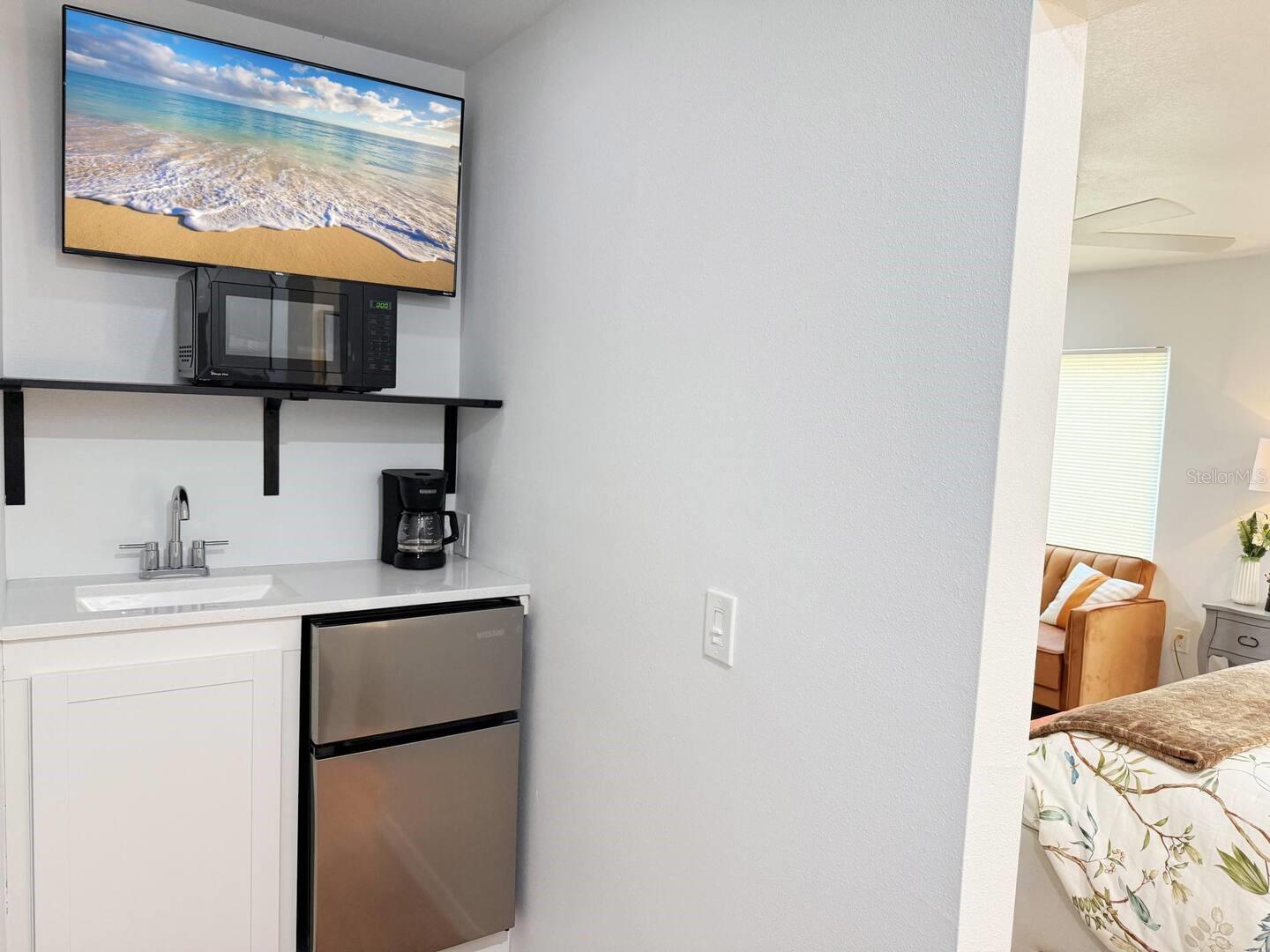 Image 23 of 84 For 3155 Waterside Drive