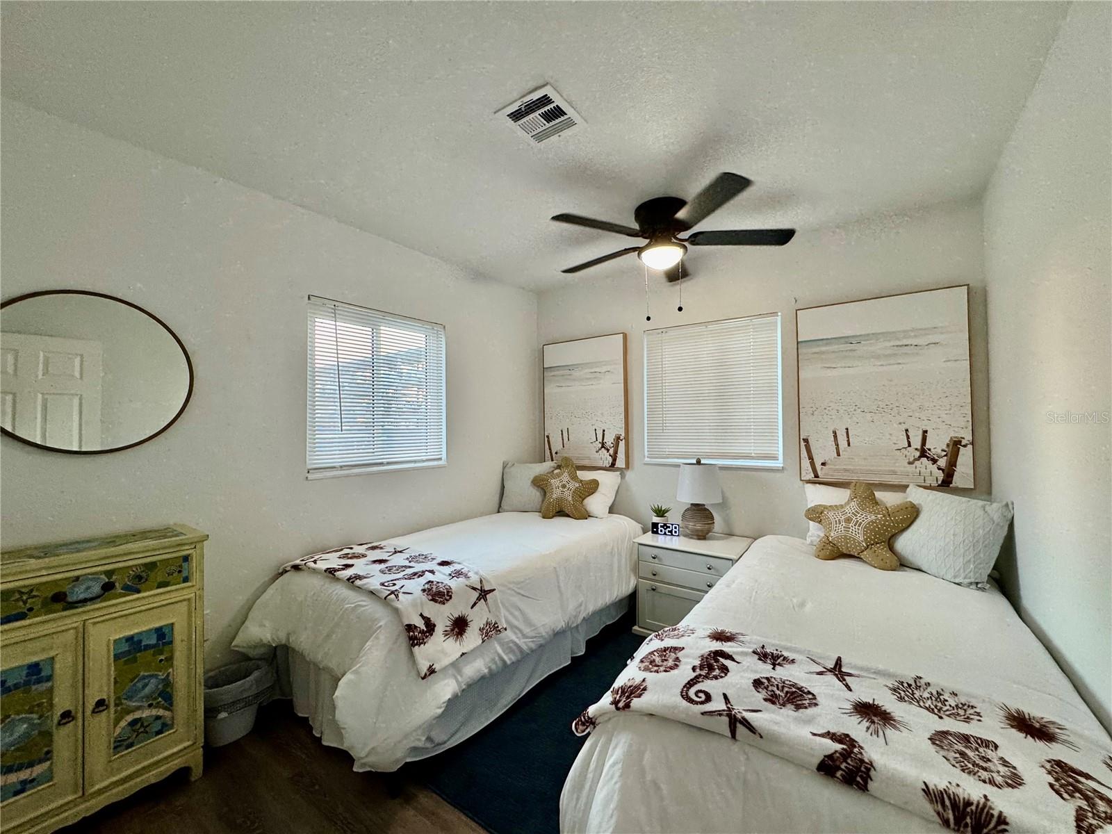 Image 32 of 84 For 3155 Waterside Drive