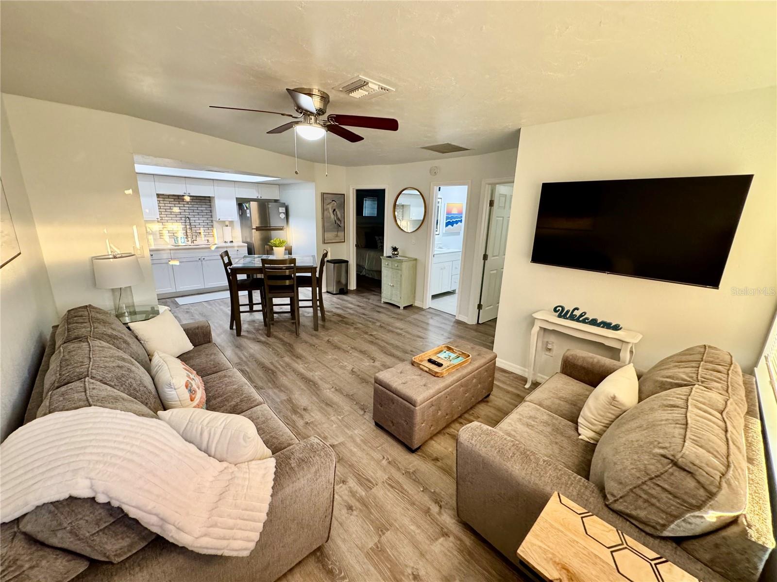 Image 34 of 84 For 3155 Waterside Drive