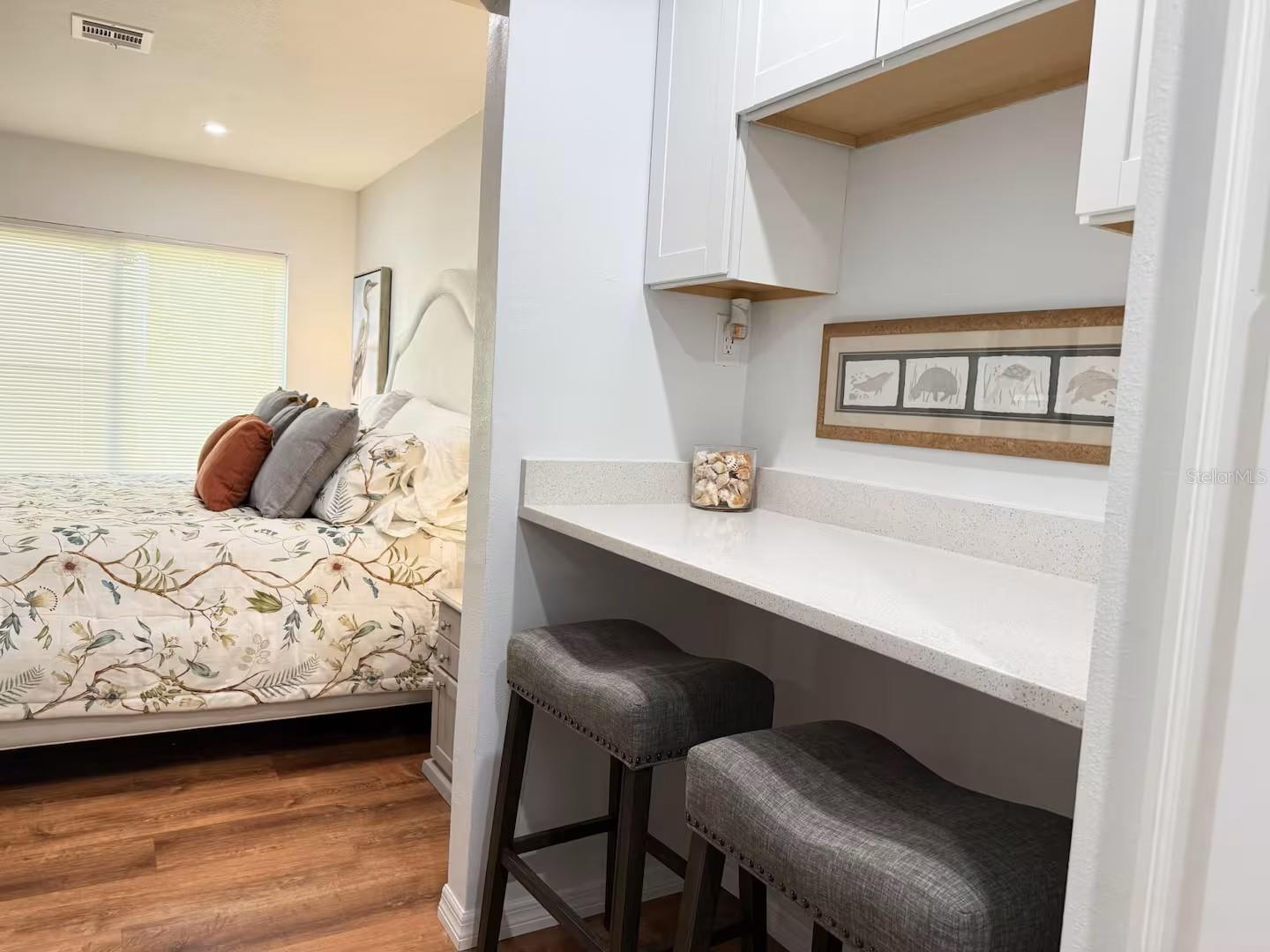 Image 42 of 84 For 3155 Waterside Drive