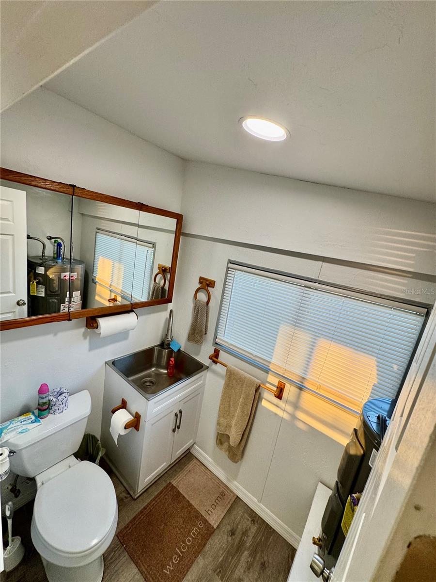 Image 52 of 84 For 3155 Waterside Drive