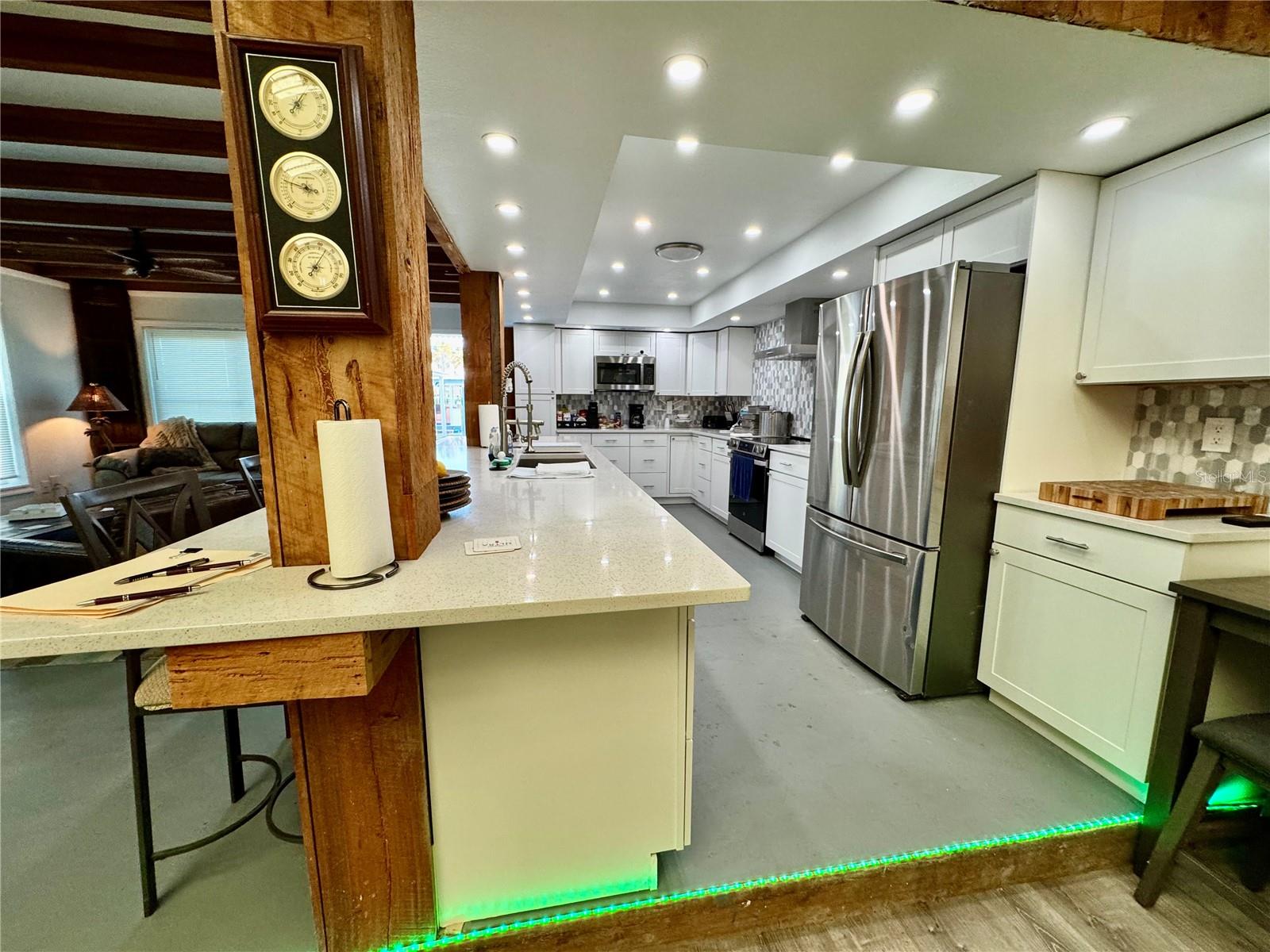 Image 6 of 84 For 3155 Waterside Drive