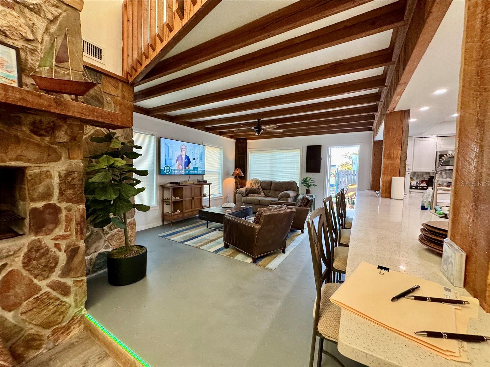 Image 7 of 84 For 3155 Waterside Drive