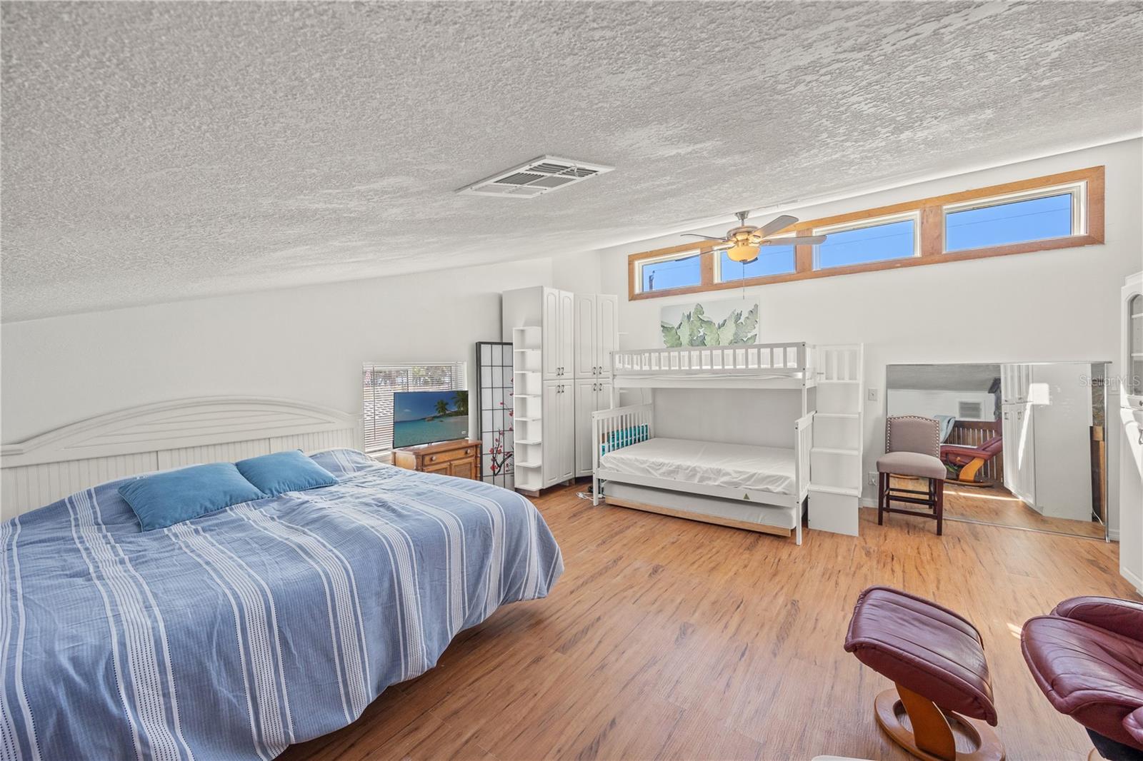 Image 76 of 84 For 3155 Waterside Drive