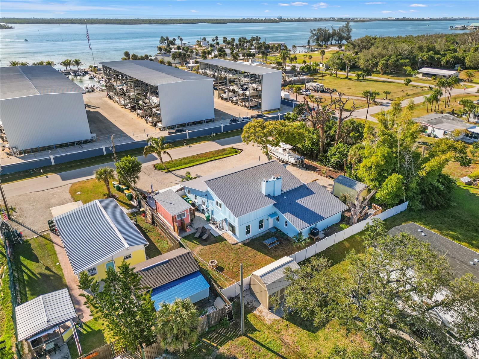 Image 82 of 84 For 3155 Waterside Drive