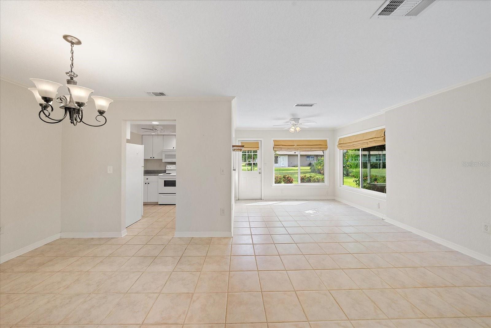 Image 14 of 33 For 1349 Grand Boulevard 1006