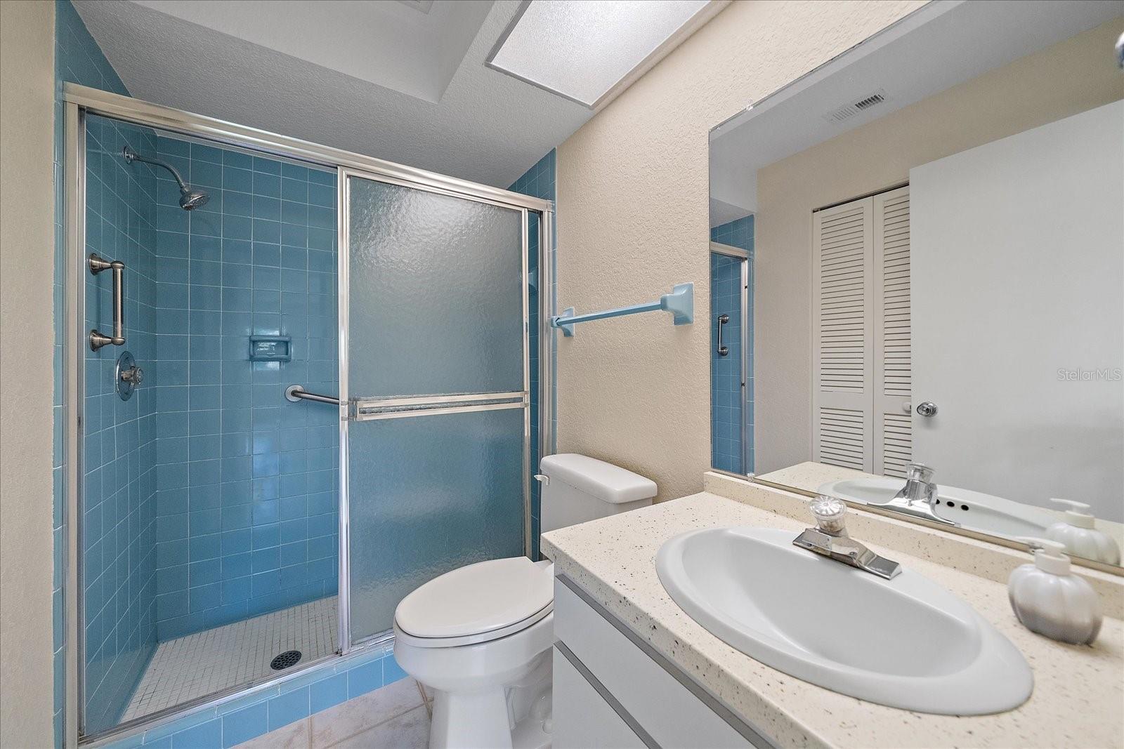 Image 23 of 33 For 1349 Grand Boulevard 1006