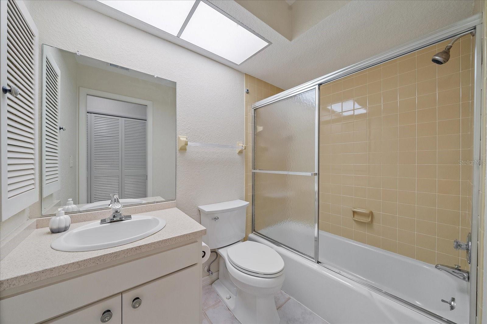 Image 26 of 33 For 1349 Grand Boulevard 1006