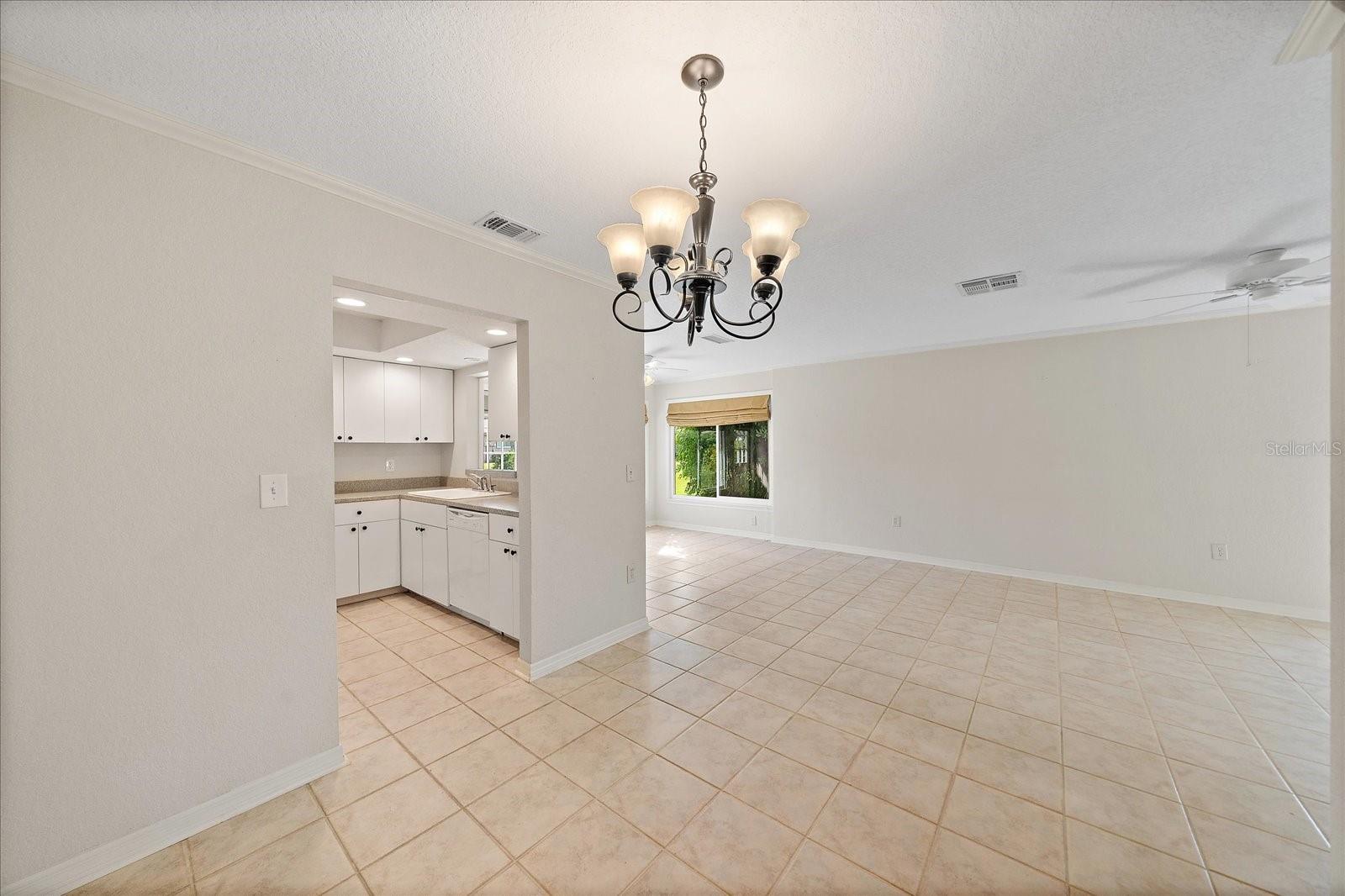 Image 7 of 33 For 1349 Grand Boulevard 1006