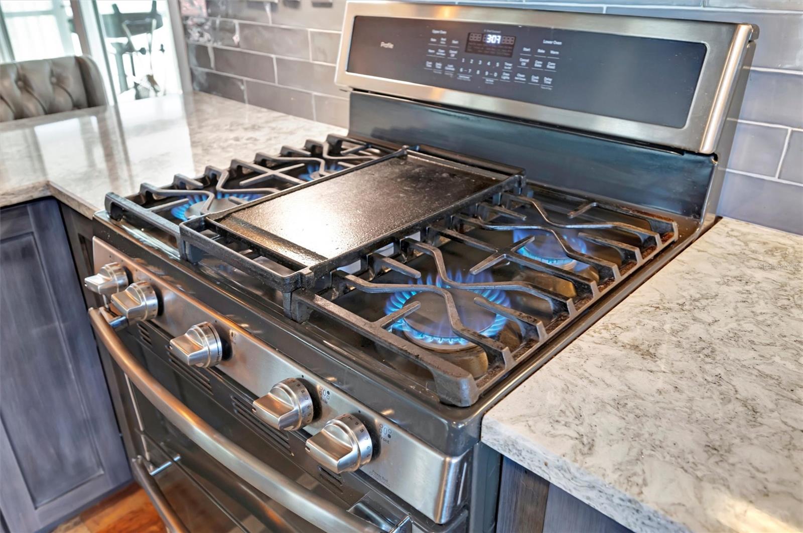 Image 19 of 98 For 1841 Bayshore Drive