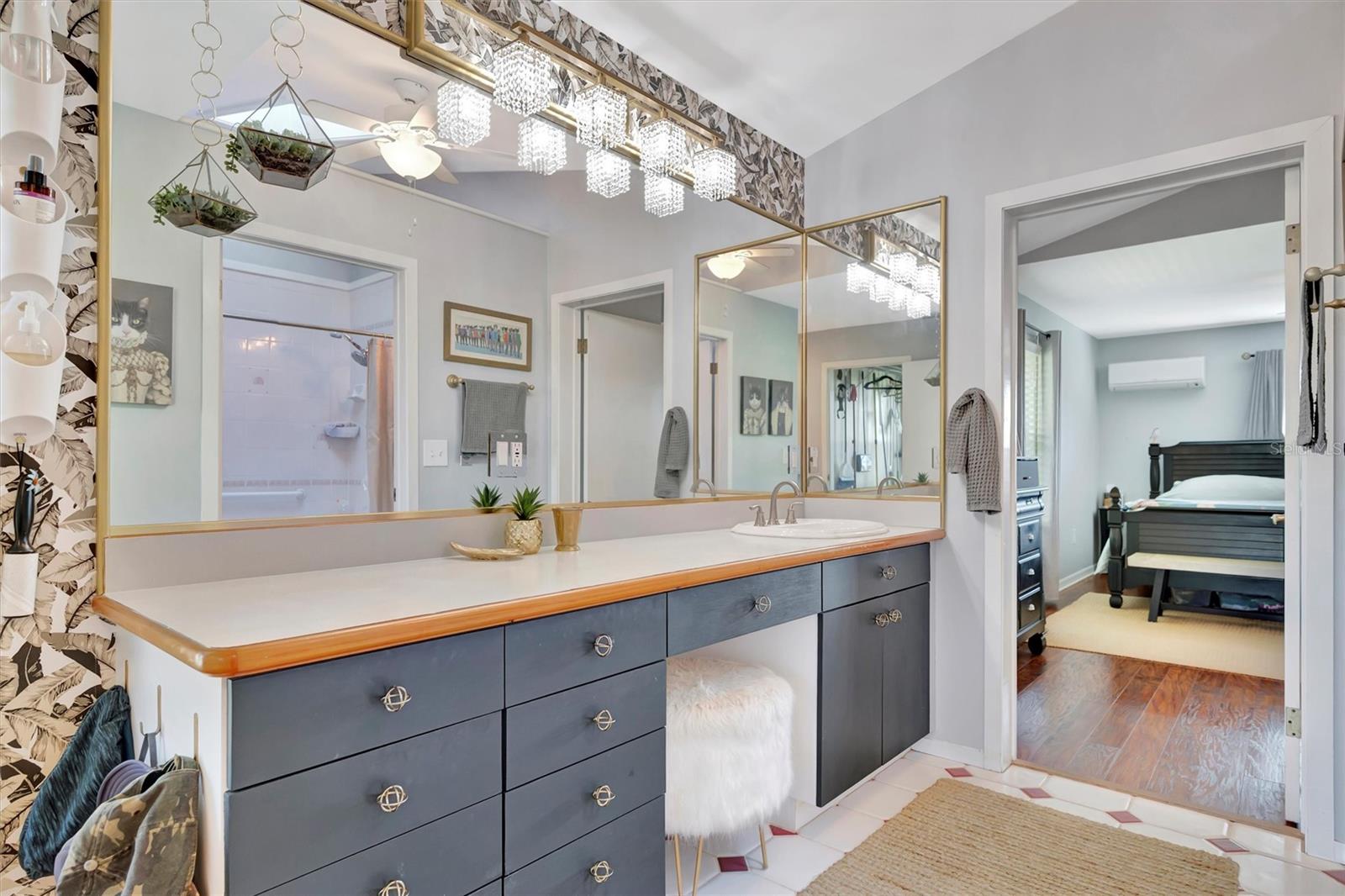 Image 27 of 98 For 1841 Bayshore Drive