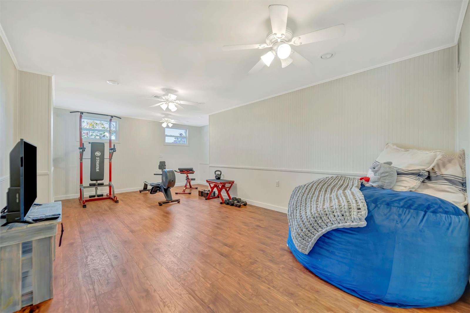 Image 48 of 98 For 1841 Bayshore Drive