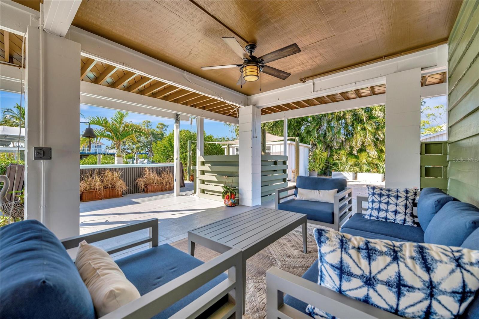 Image 66 of 98 For 1841 Bayshore Drive