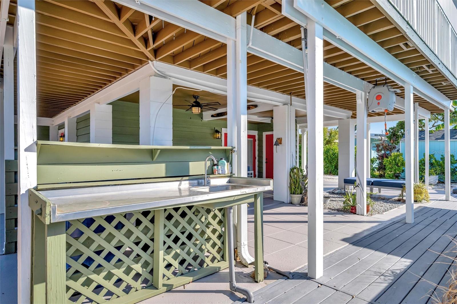 Image 70 of 98 For 1841 Bayshore Drive