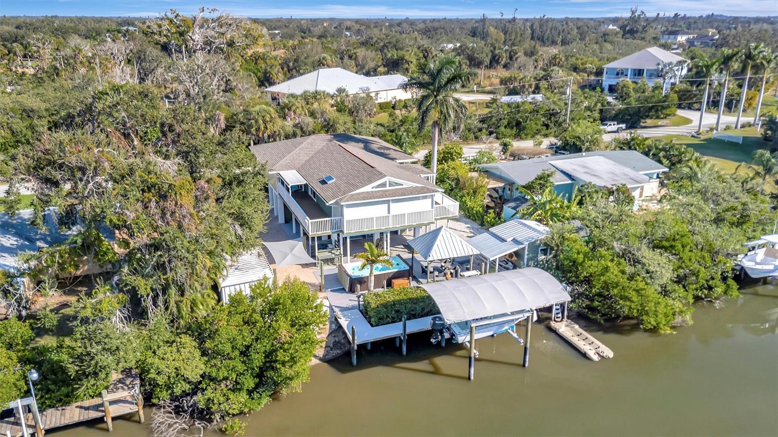 Image 76 of 98 For 1841 Bayshore Drive