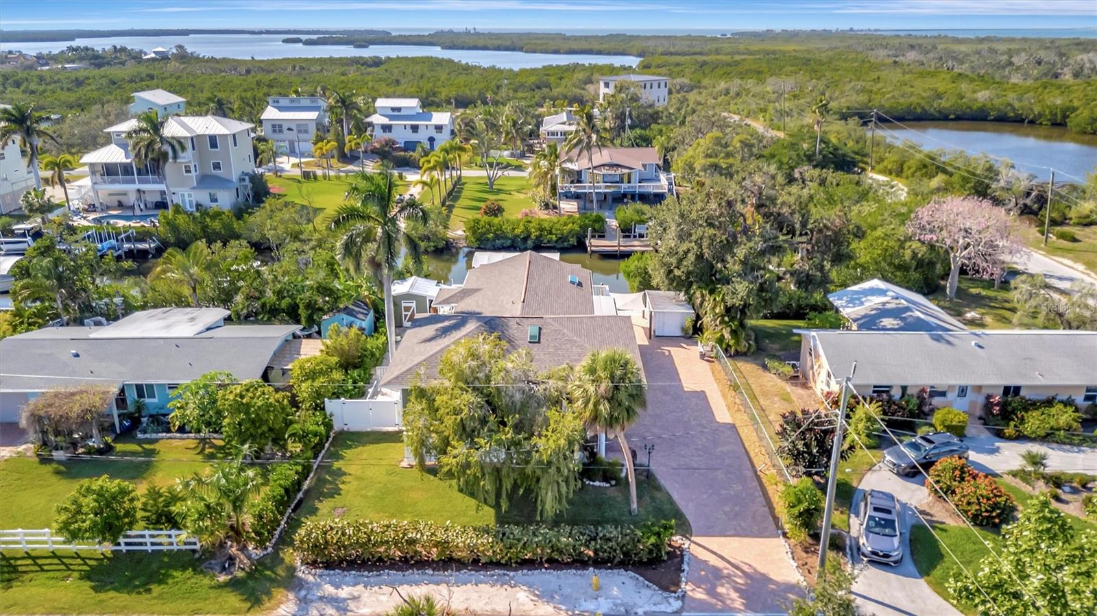 Image 80 of 98 For 1841 Bayshore Drive