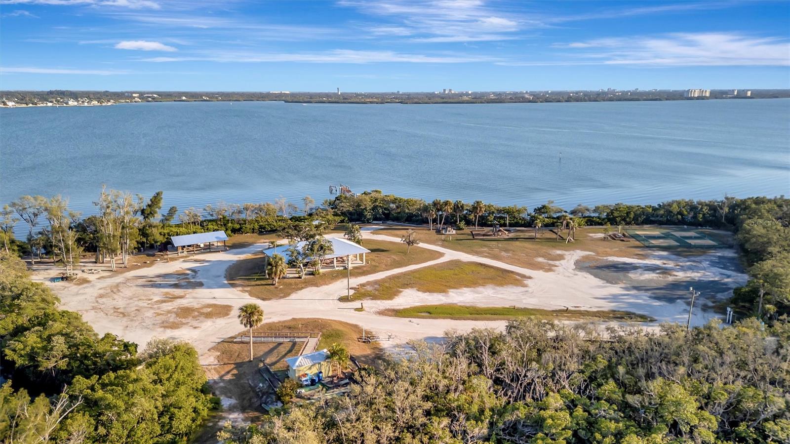 Image 89 of 98 For 1841 Bayshore Drive