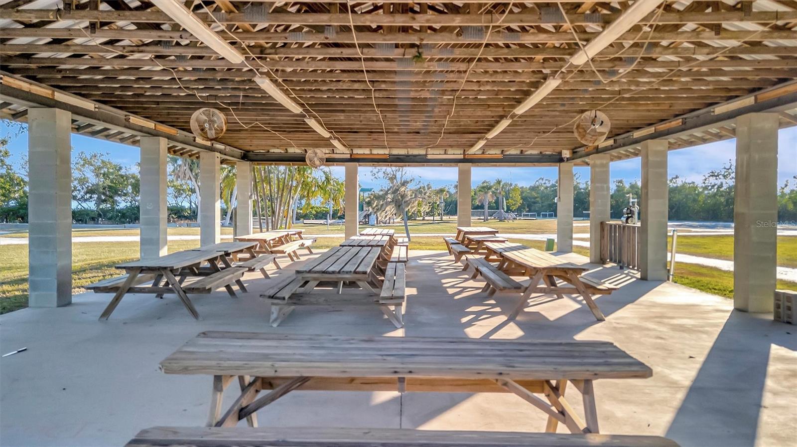 Image 94 of 98 For 1841 Bayshore Drive