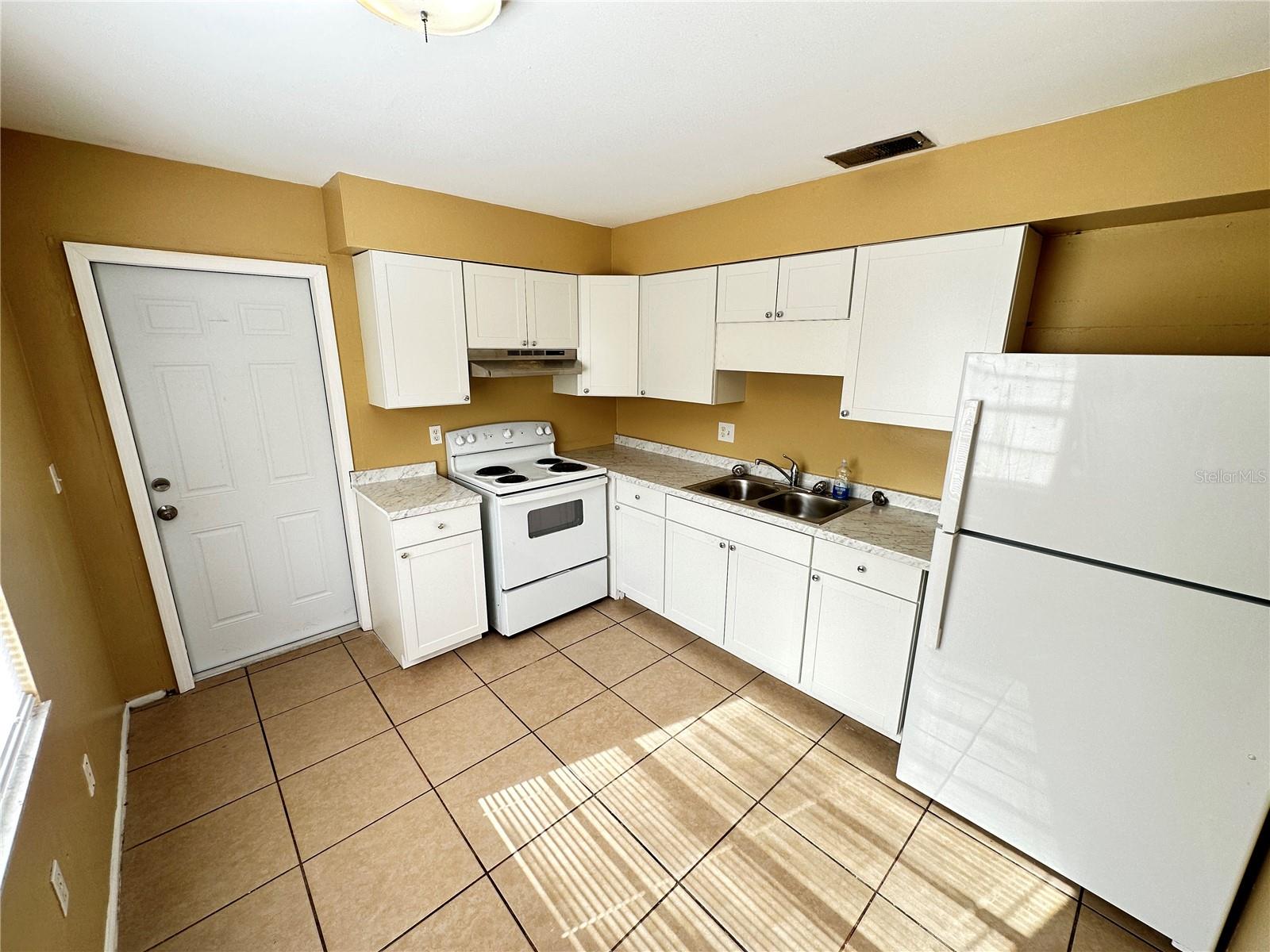 Image 5 of 15 For 4914 21st Street W