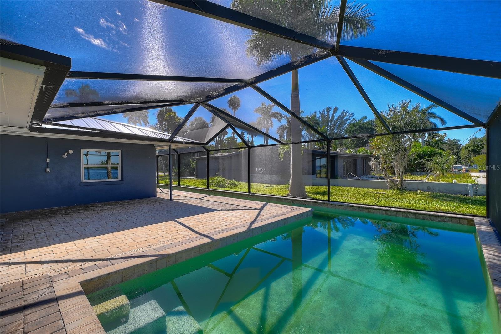 Image 30 of 45 For 4867 Riverside Drive