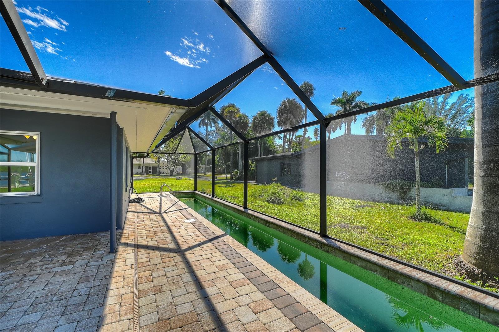 Image 31 of 45 For 4867 Riverside Drive