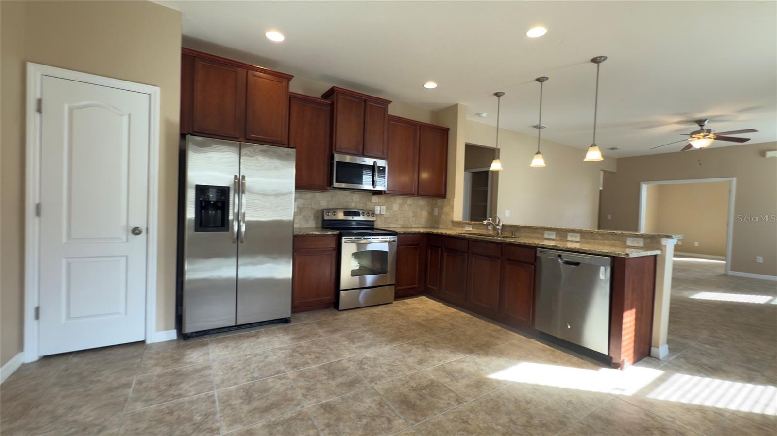 Image 5 of 16 For 8722 Karpeal Drive