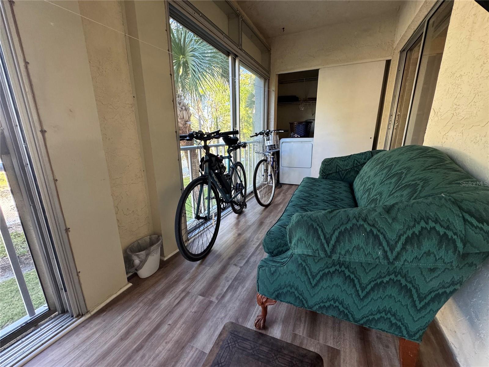 Image 11 of 17 For 3122 Lake Bayshore Drive 218