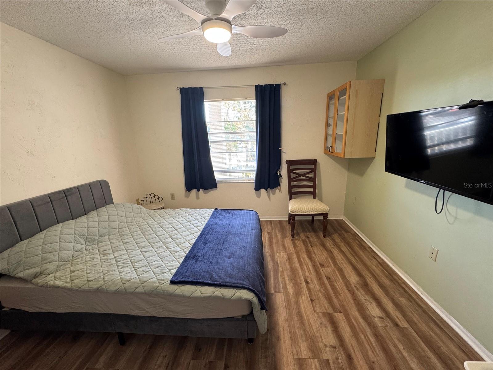 Image 16 of 17 For 3122 Lake Bayshore Drive 218