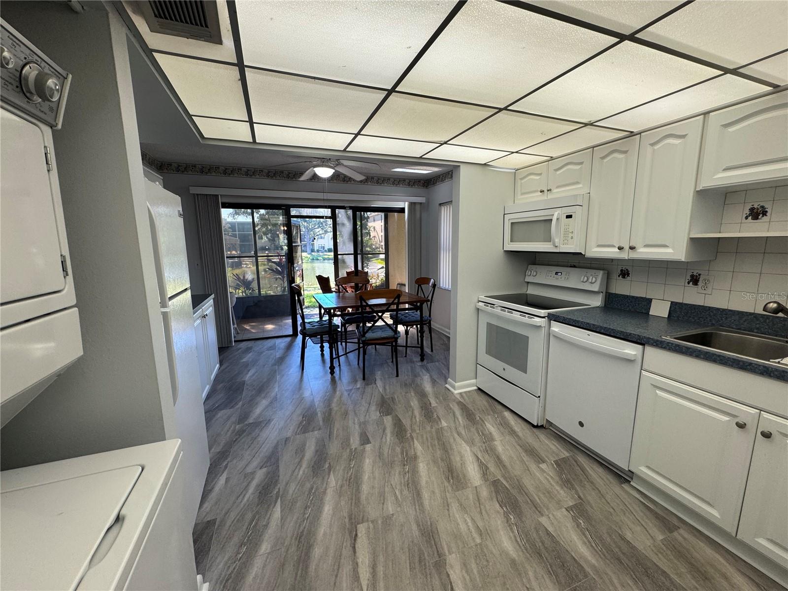 Image 12 of 20 For 315 30th Avenue W 101b