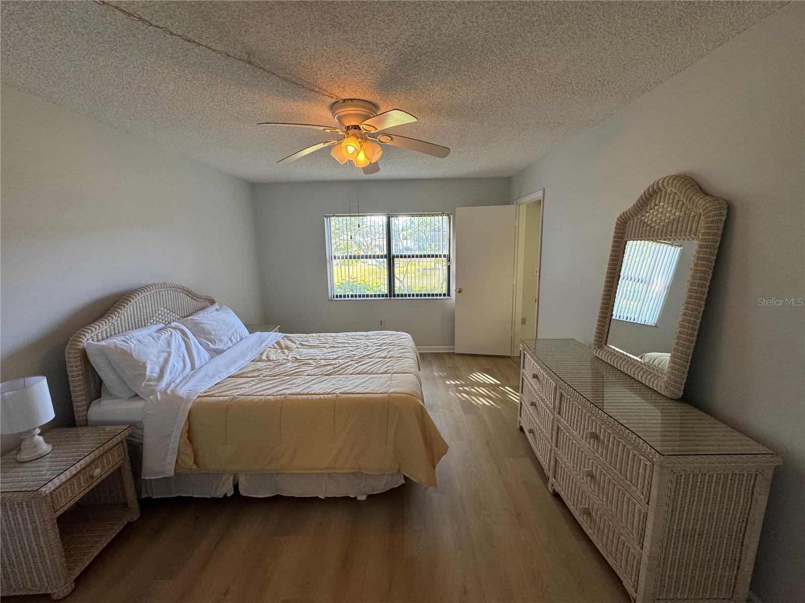 Image 4 of 20 For 315 30th Avenue W 101b